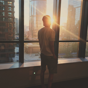 撕开她的胸罩猛吸奶头的视频
