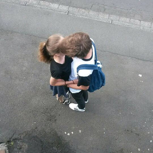 撕开她的胸罩猛吸奶头的视频
